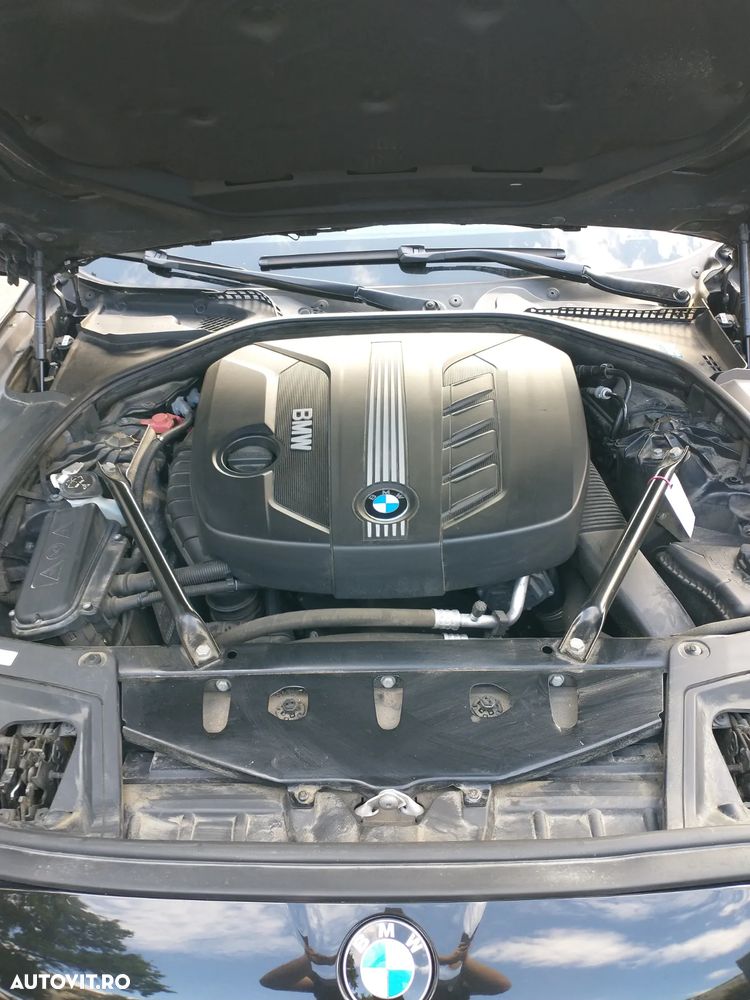 BMW Seria 5 520d - 27