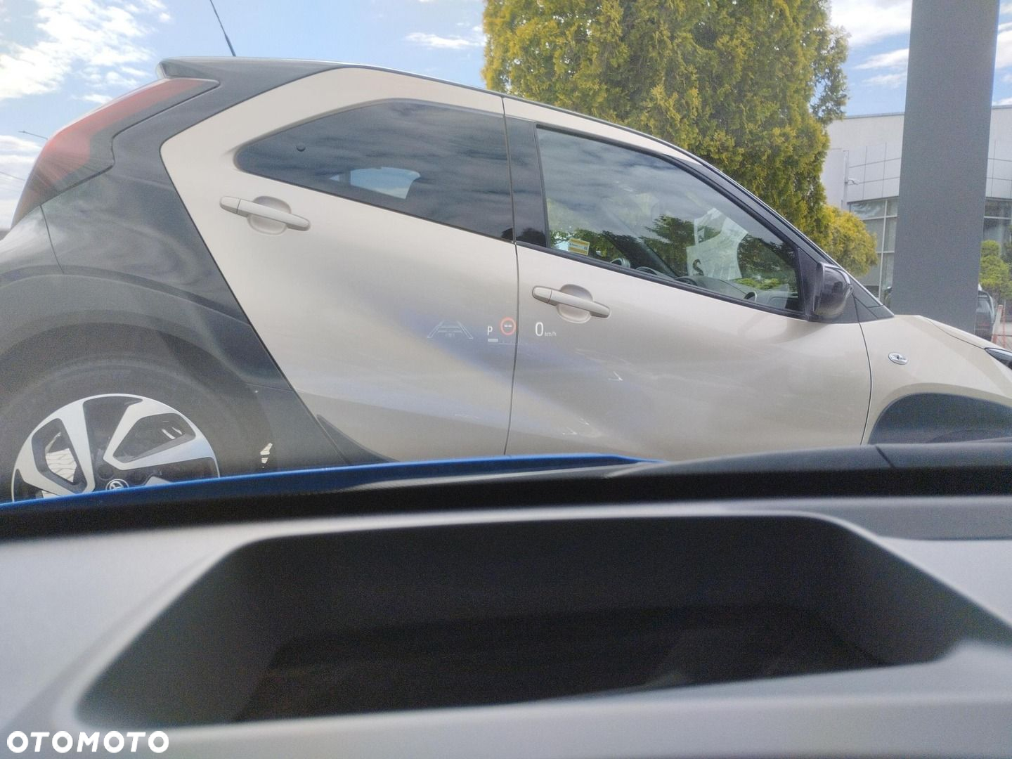 Toyota Yaris - 23