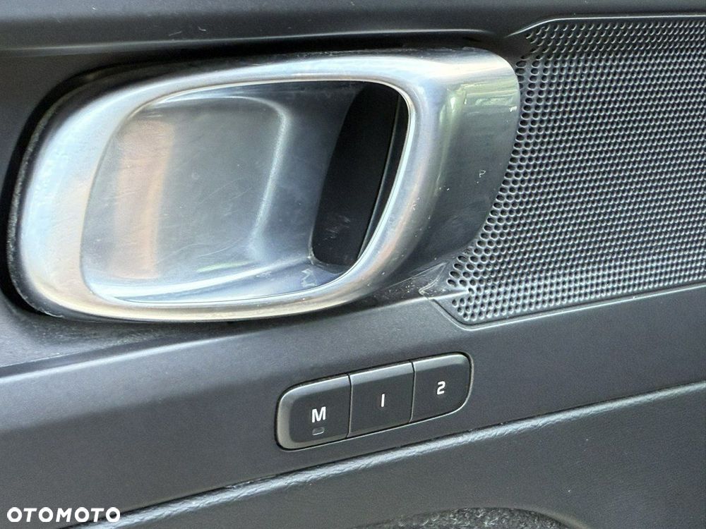 Volvo XC 40 T3 Momentum Pro - 14