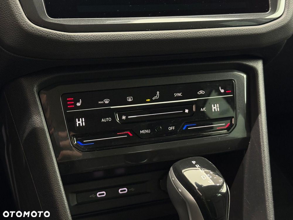 Volkswagen Tiguan 1.5 TSI EVO Life DSG - 25