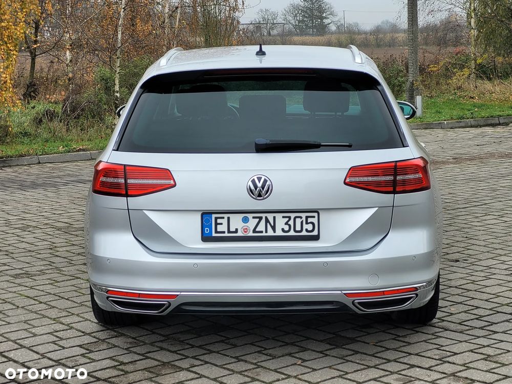 Volkswagen Passat 2.0 TDI (BlueMotion Technology) Highline - 8