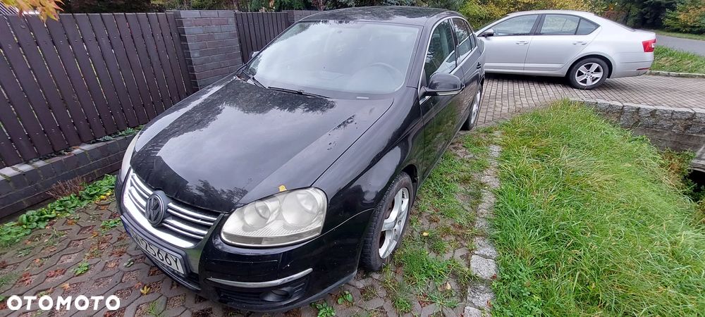 Volkswagen Jetta 1.9 TDI Comfortline - 1