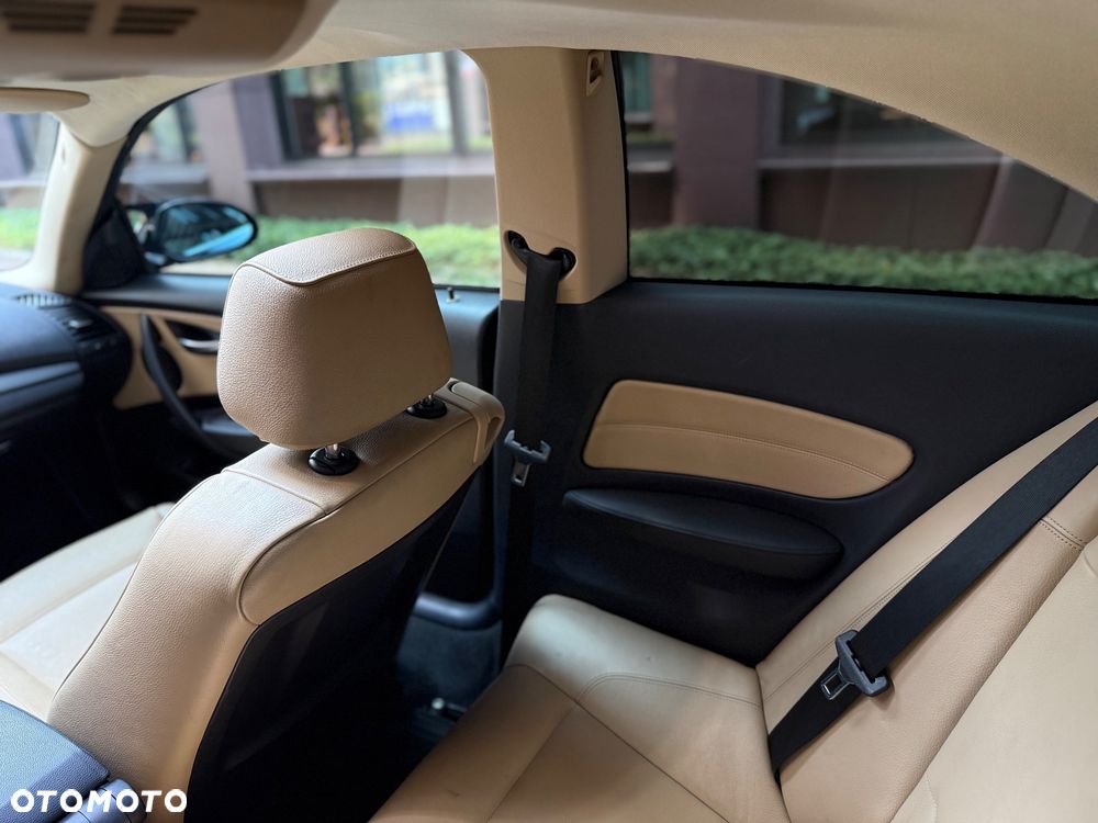 BMW Seria 1 125i Edition Exclusive - 17