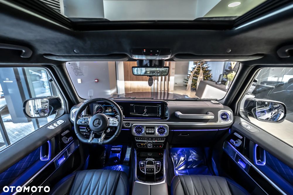 Mercedes-Benz Klasa G AMG 63 4x4 2 - 32