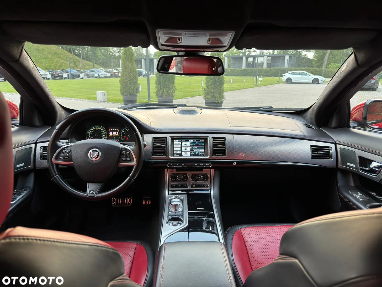 Jaguar XF XFR - 17