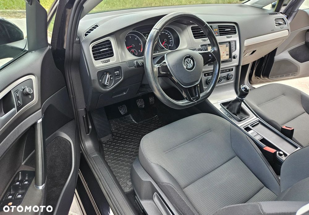 Volkswagen Golf 1.6 TDI BlueMotion Technology Comfortline - 17