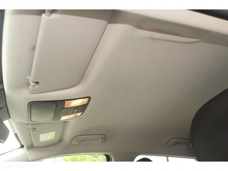 Kia Ceed - 24