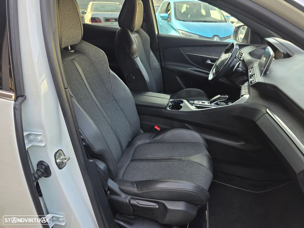 Peugeot 3008 1.5 BlueHDi GT Line EAT8 - 44