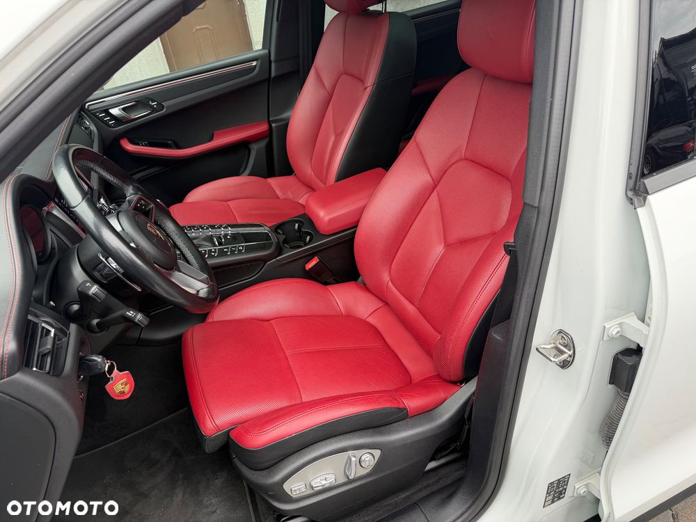 Porsche Macan - 10