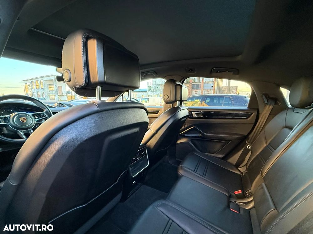 Porsche Cayenne Standard - 5