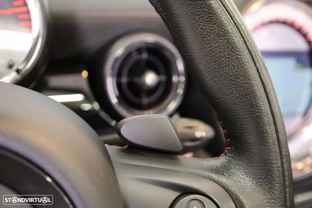 MINI Cabrio John Cooper Works Auto - 45