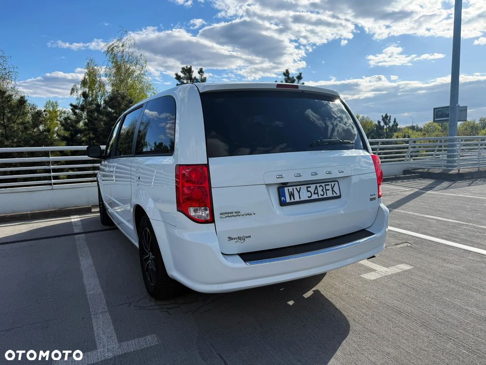 Dodge Grand Caravan 3.6 R/T - 2