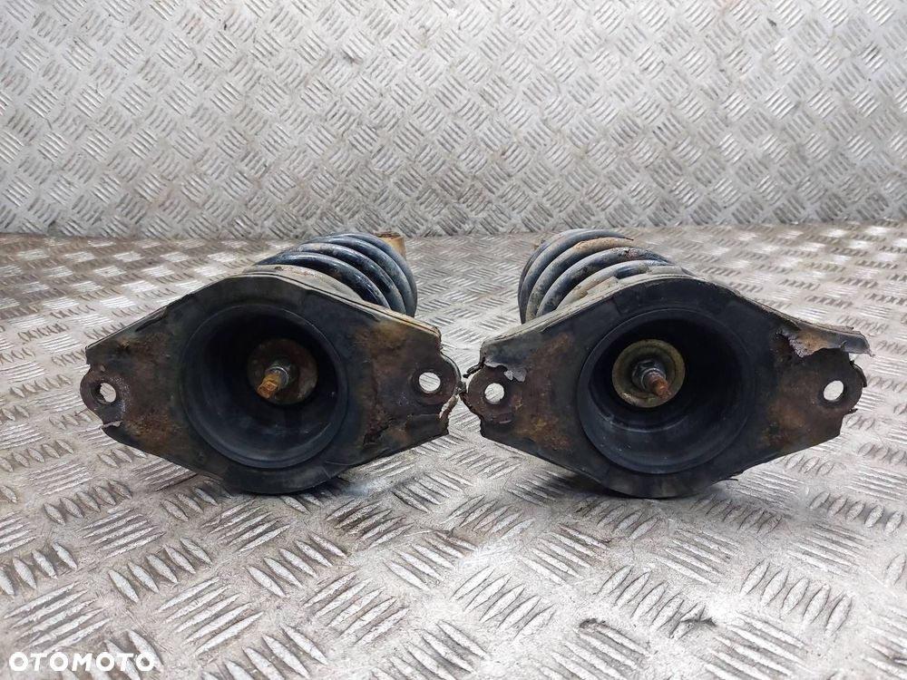 AMORTYZATOR + SPRĘŻYNA LEWY TYŁ + PRAWY TYŁ NISSAN PRIMERA P12 SEDAN - 2