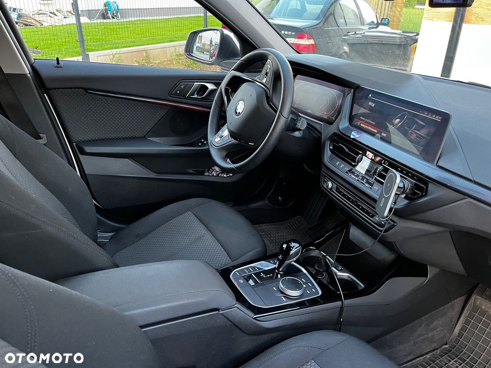 BMW Seria 1 118i - 24