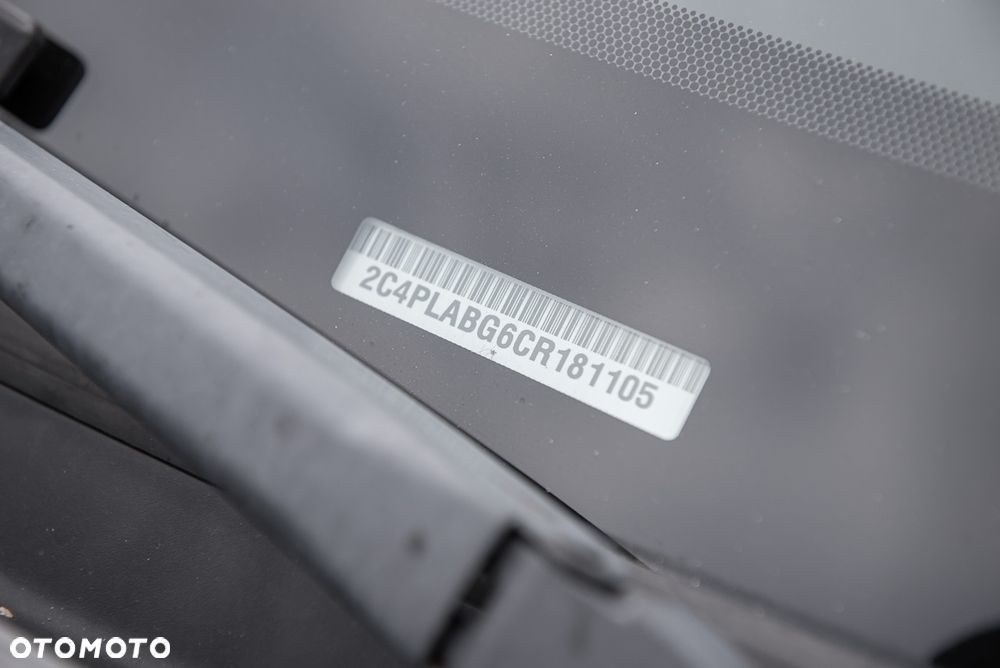 Lancia Voyager 3.6 Platinum - 33