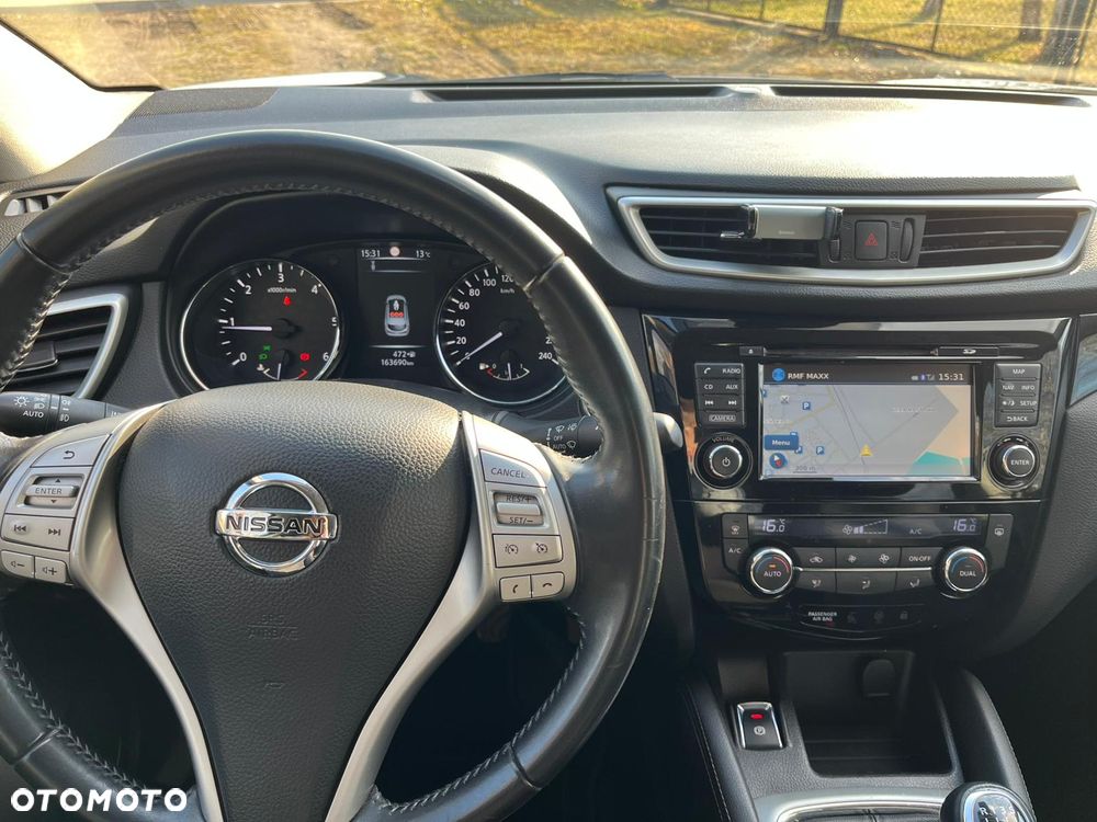 Nissan Qashqai 1.6 DCi N-Connecta - 13