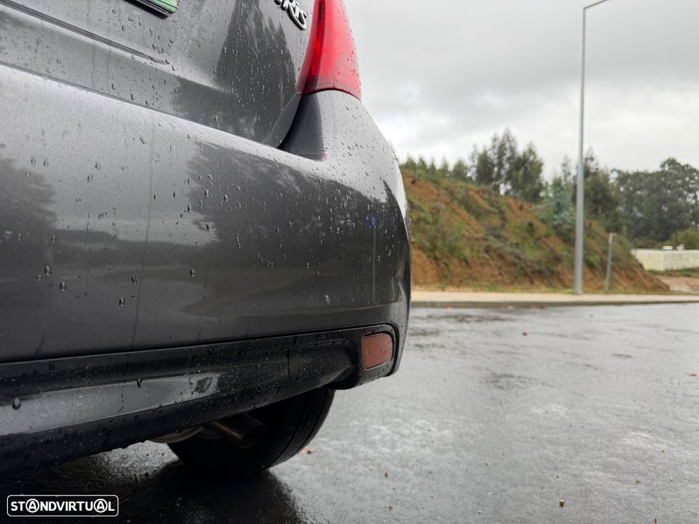 Toyota Yaris 1.0 VVT-i Comfort - 27