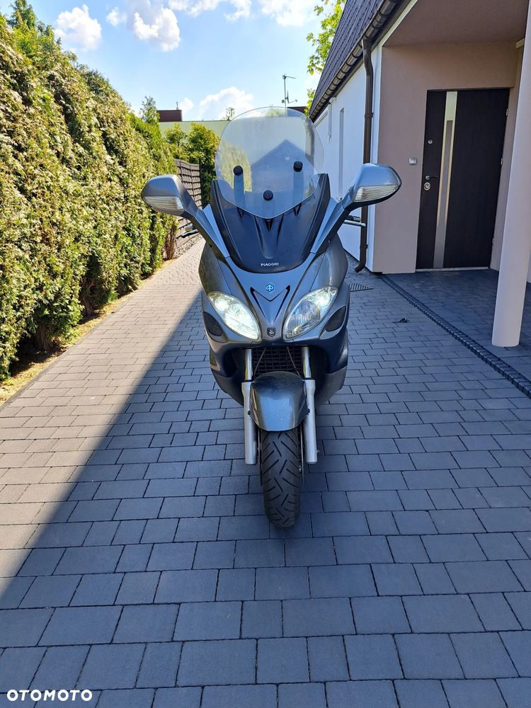 Piaggio X9 - 2