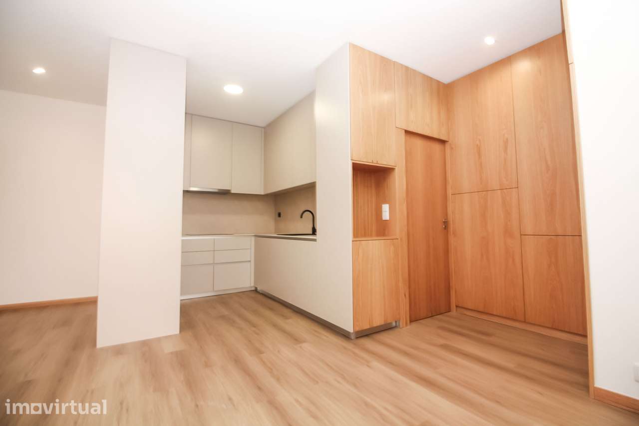 Apartamento T1 em frente a Estação do Metro de Santo Ovídio - Grande imagem: 4/10