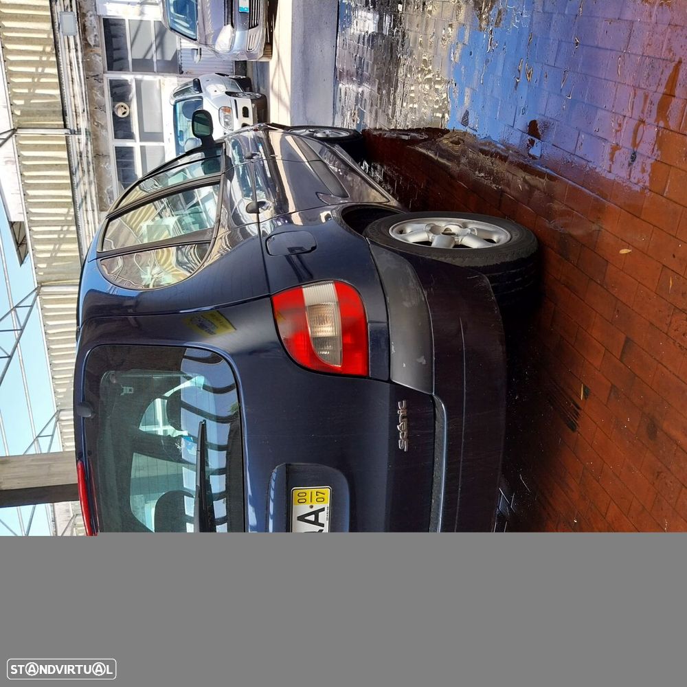 Renault Scénic 1.4 16V RTE - 8