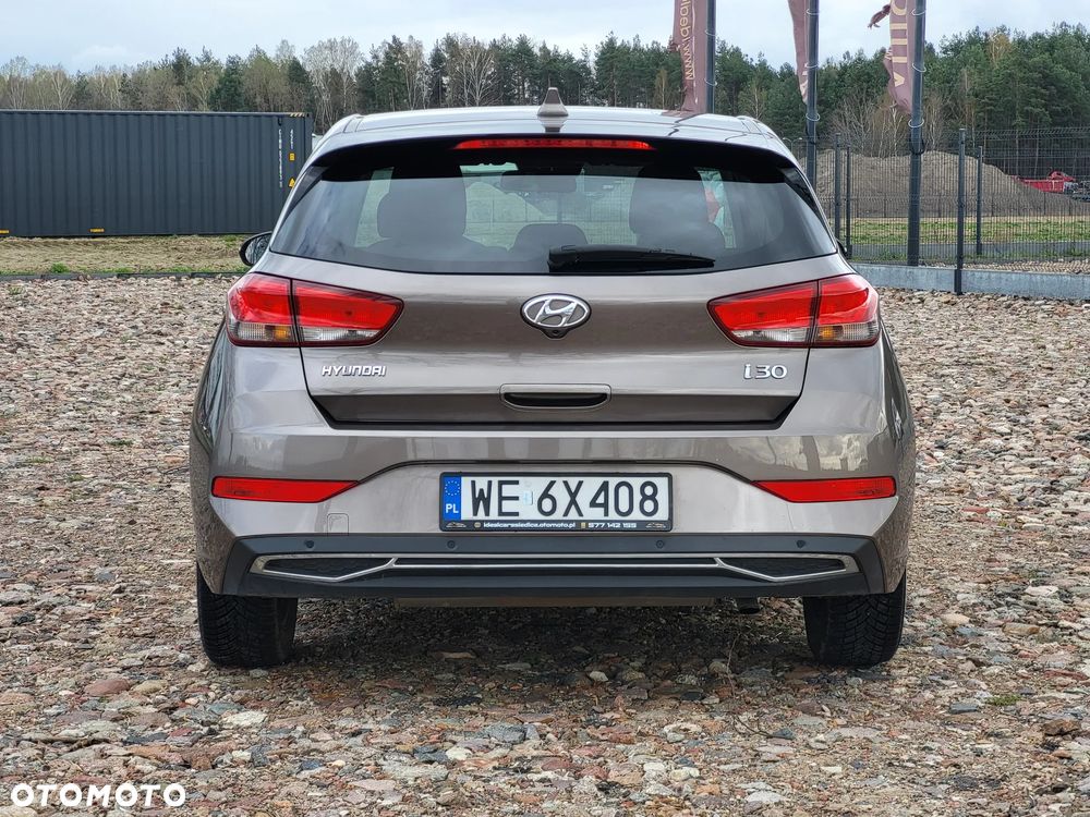 Hyundai i30 1.5 DPI Smart - 6