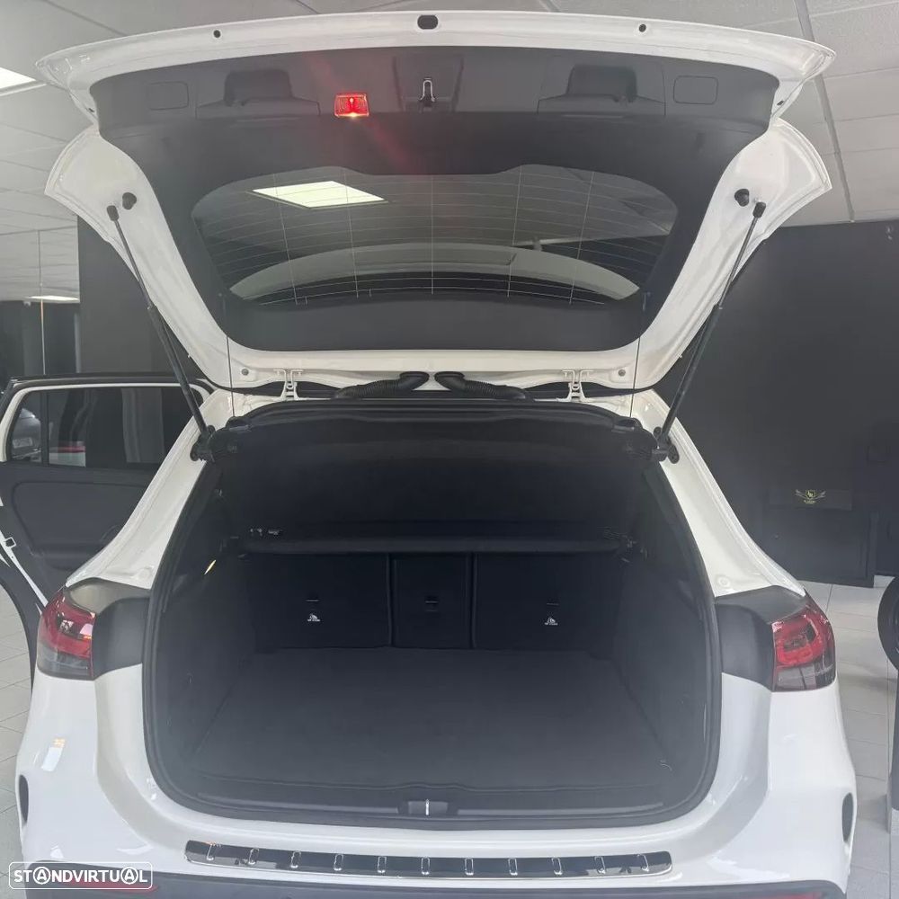 Mercedes-Benz GLA 200 d AMG Line - 12