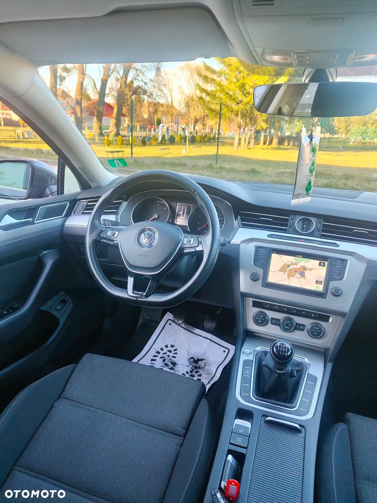 Volkswagen Passat 2.0 TDI (BlueMotion Technology) Comfortline - 9