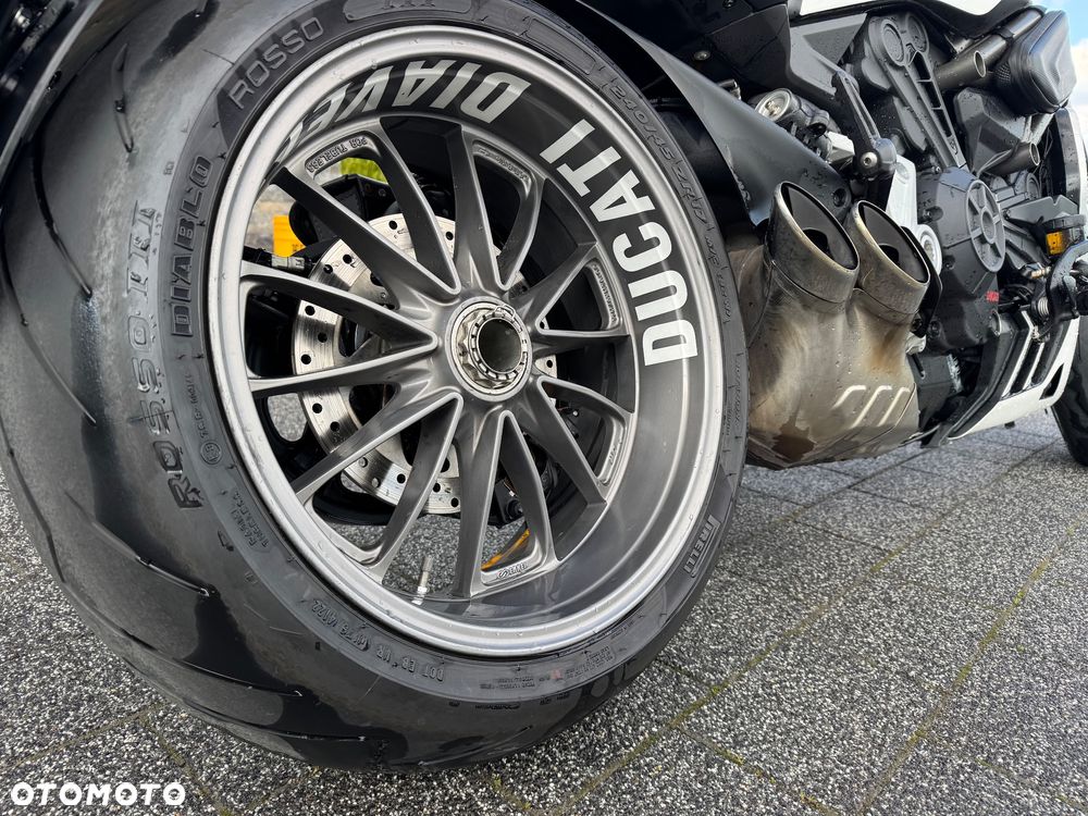 Ducati Diavel - 12