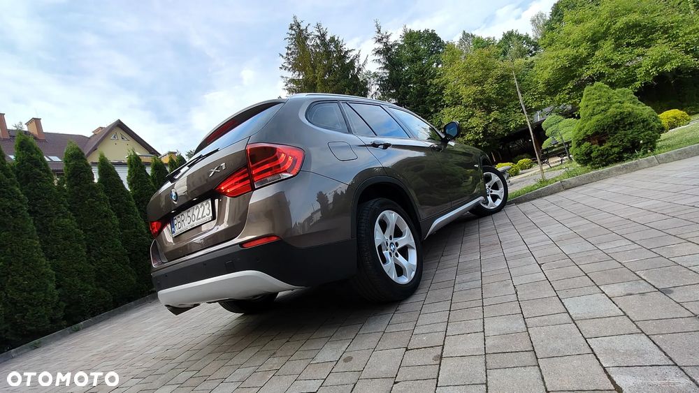 BMW X1 sDrive18d xLine - 10