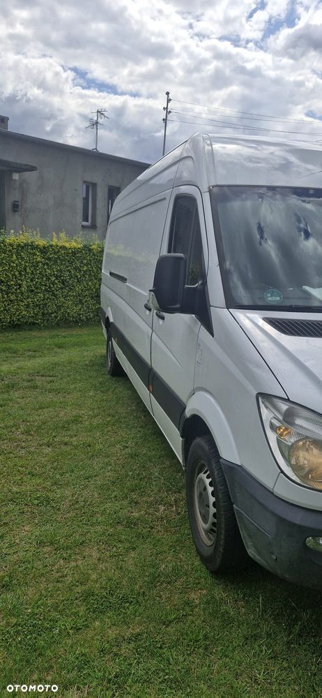 Mercedes-Benz Sprinter - 2