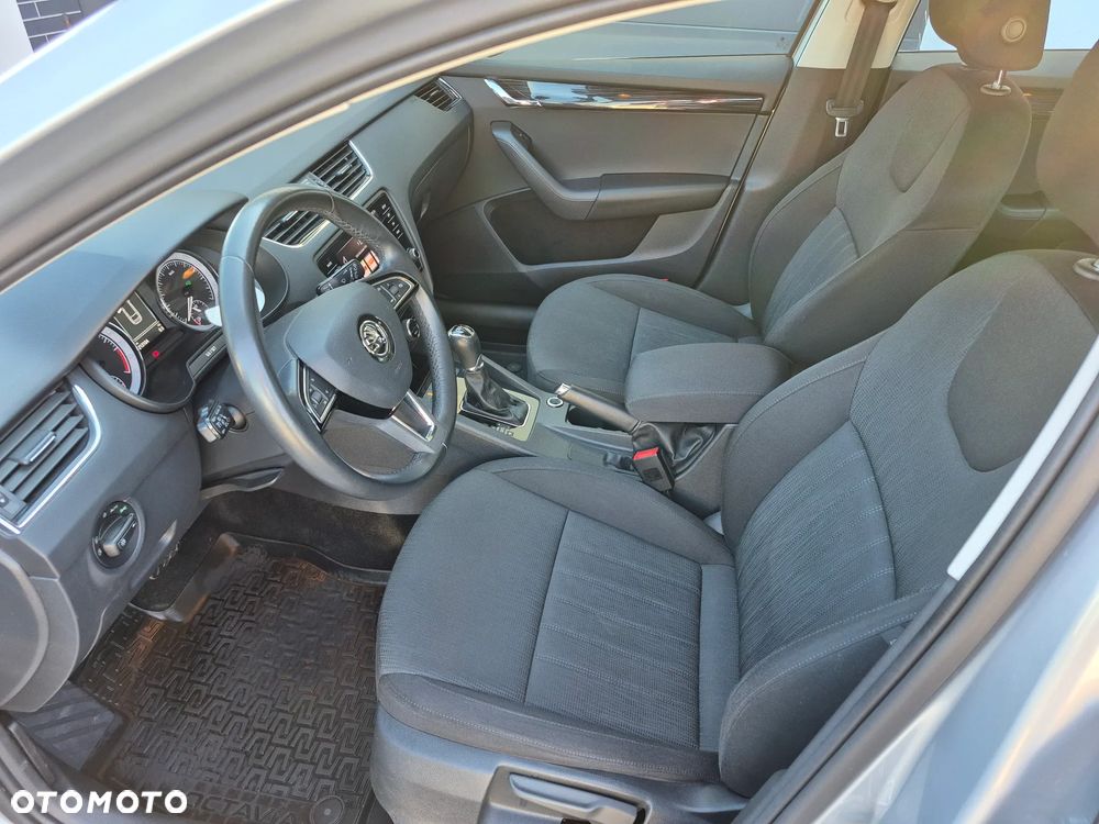 Skoda Octavia 2.0 TDI SCR Style DSG - 5