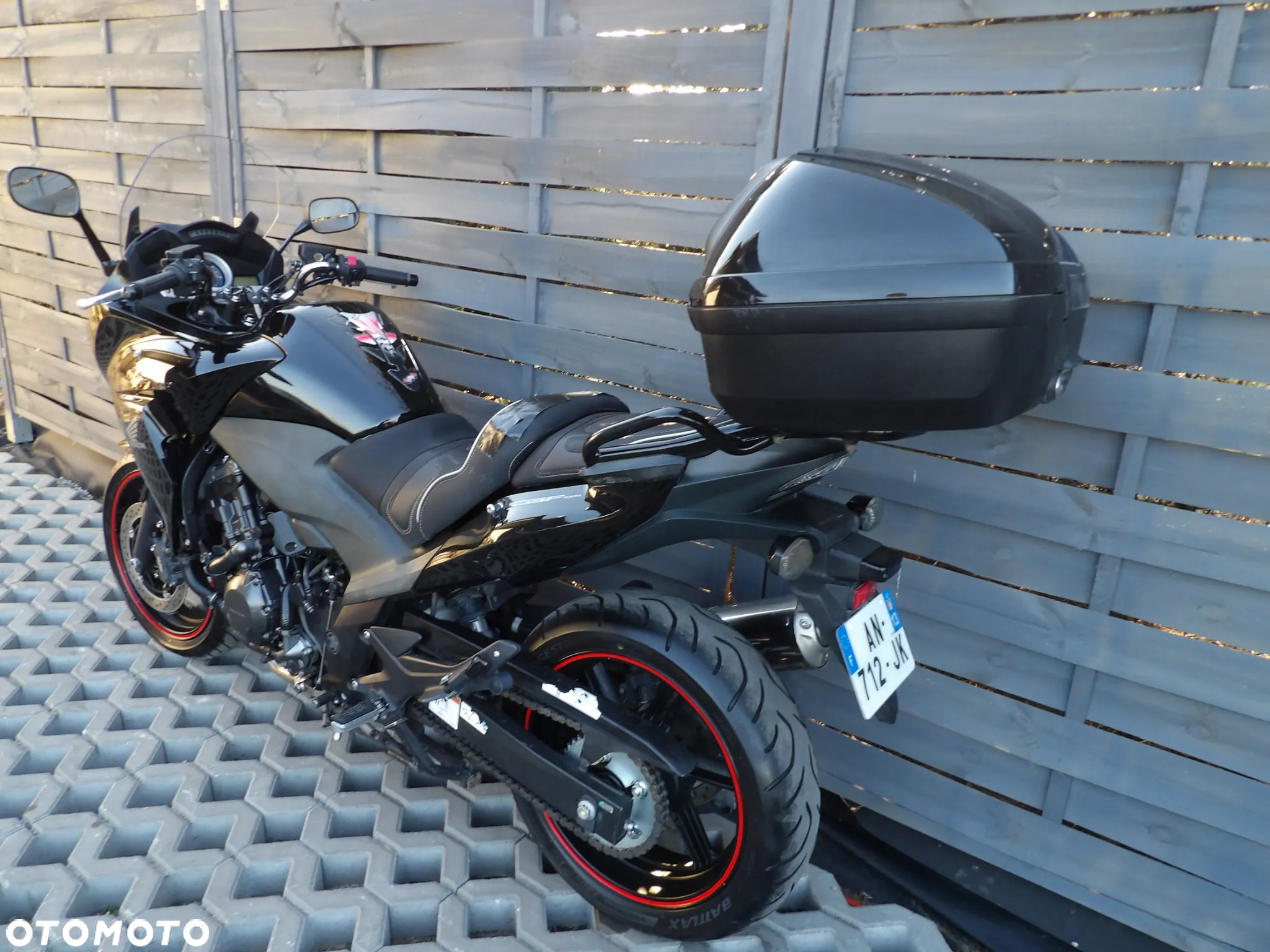 Honda CBF - 7
