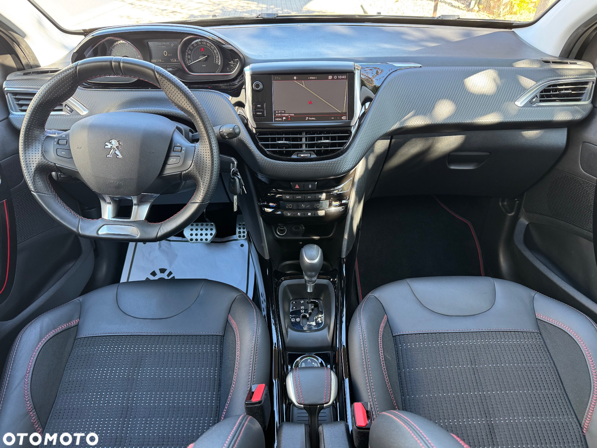 Peugeot 2008 PureTech 110 Stop&Start EAT6 GT-Line Edition - 21