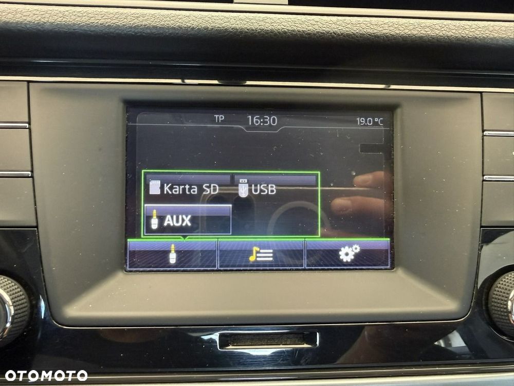 Skoda Fabia 1.2 TSI Active - 19
