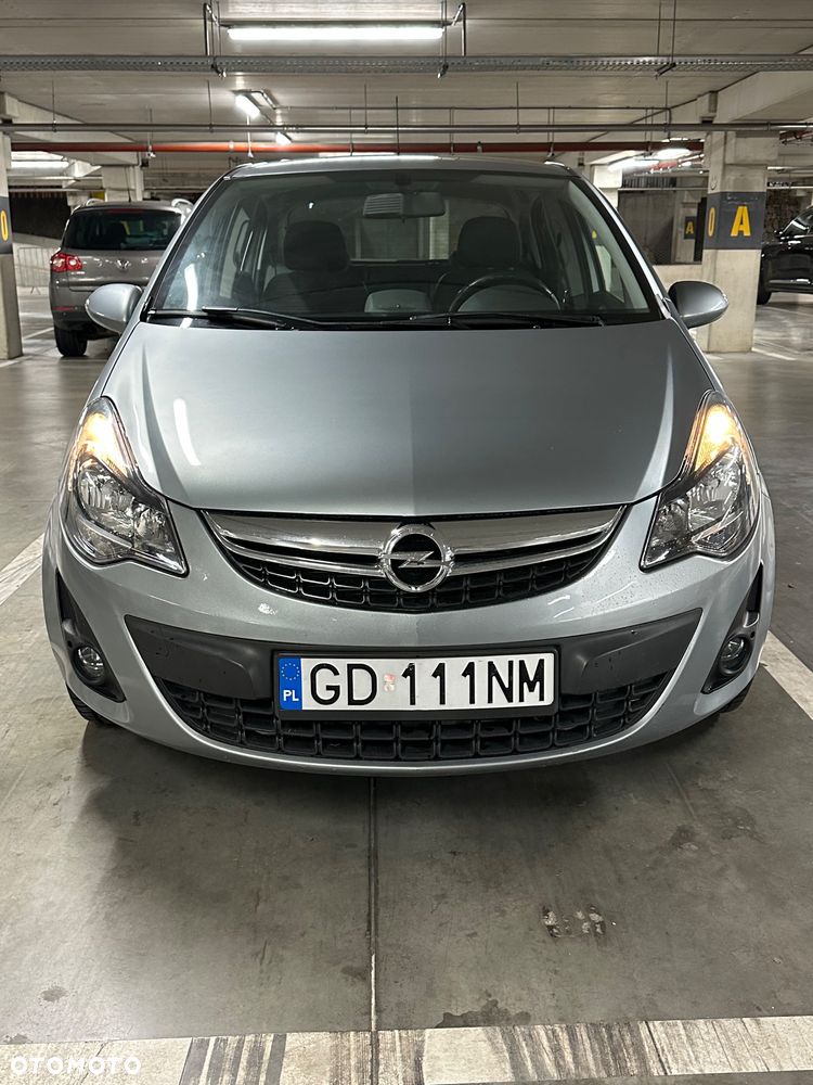 Opel Corsa 1.2 16V Cosmo - 3