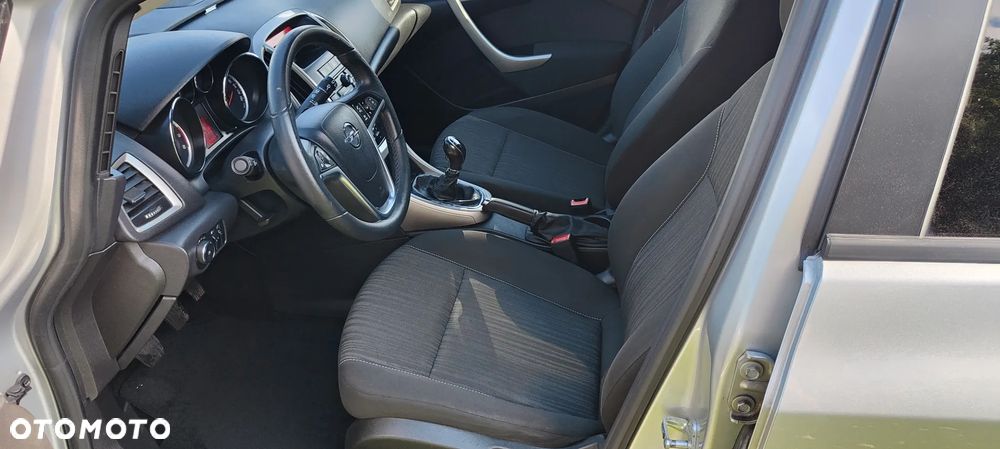 Opel Astra 1.6 Sports Tourer - 9