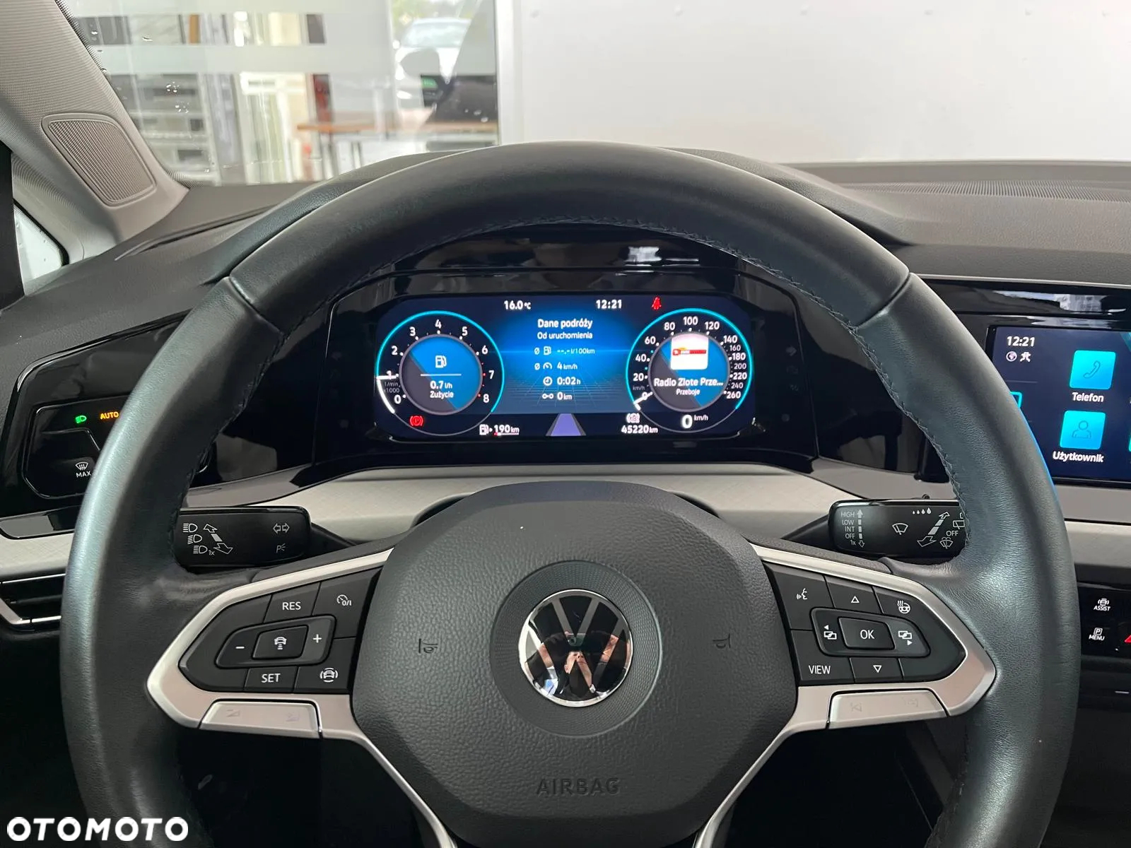 Volkswagen Golf VIII 1.5 TSI EVO Life - 23