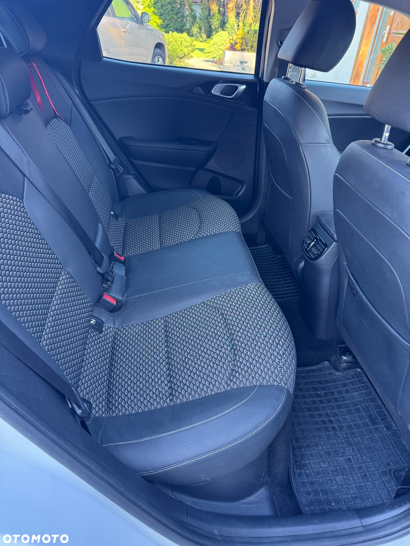 Kia XCeed 1.6 GDI PHEV L Business Line DCT - 10