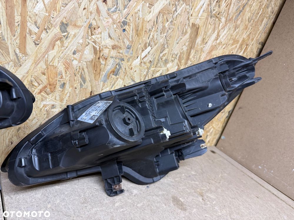 LAMPY LEWA PRAWA KOMPLET OPEL CORSA E ZWYKŁA H7 39108222 13381336 - 2