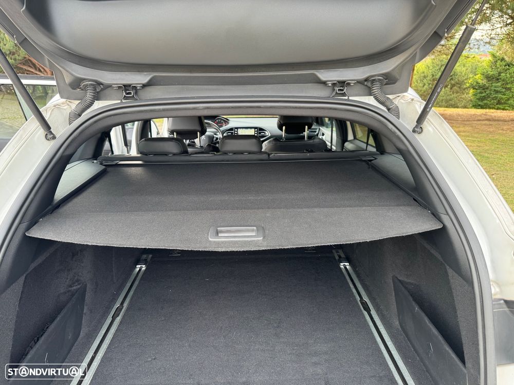 Peugeot 308 SW - 14
