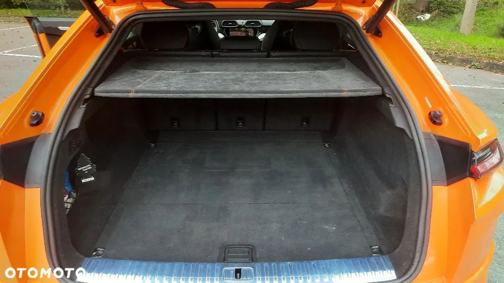 Lamborghini Urus Standard - 21