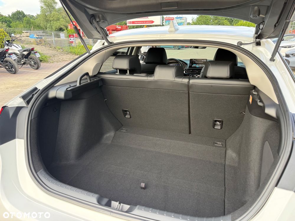 Honda Civic 2.0 i-MMD Advance BSI CVT - 18