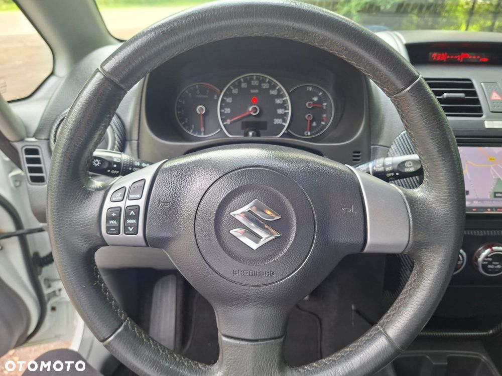 Suzuki SX4 1.6 VVT 4x2 Comfort - 10
