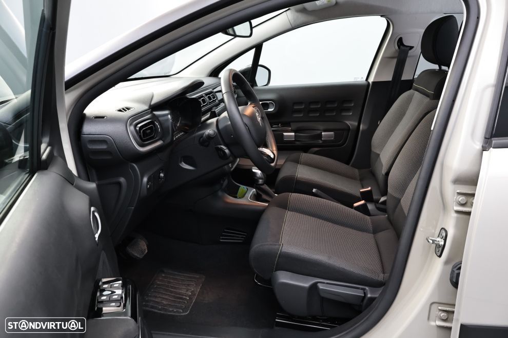 Citroën C3 1.2 PureTech Max EAT6 - 24