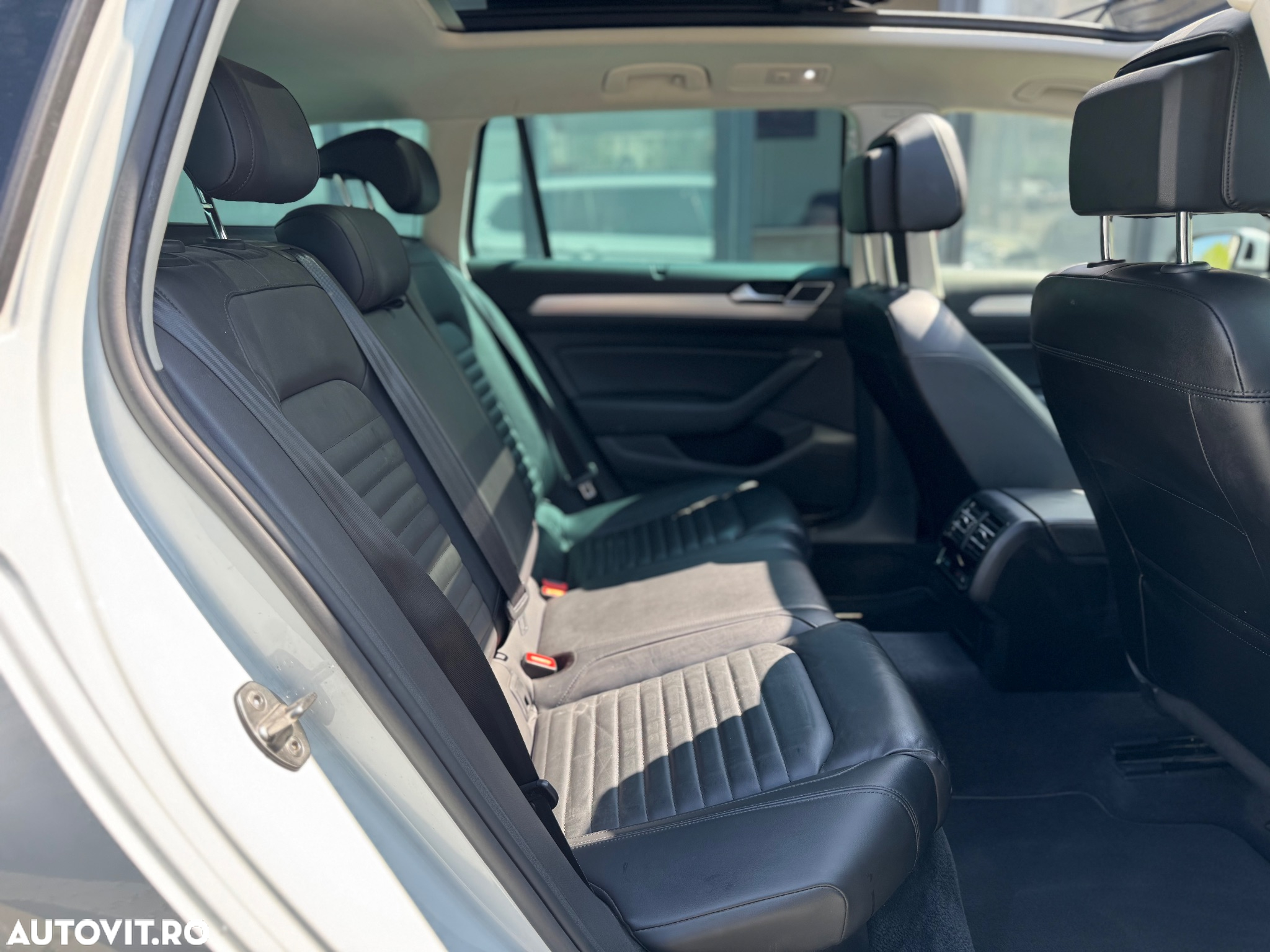 Volkswagen Passat Variant 2.0 BiTDI 4Mot DSG Highline - 19