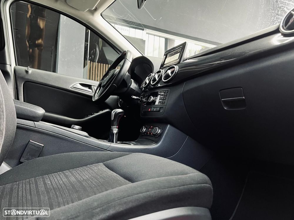 Mercedes-Benz B 180 d Style - 20