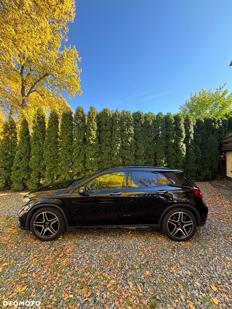 Mercedes-Benz GLA 250 4Matic 7G-DCT AMG Line - 13