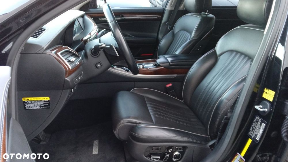 Hyundai Genesis - 15