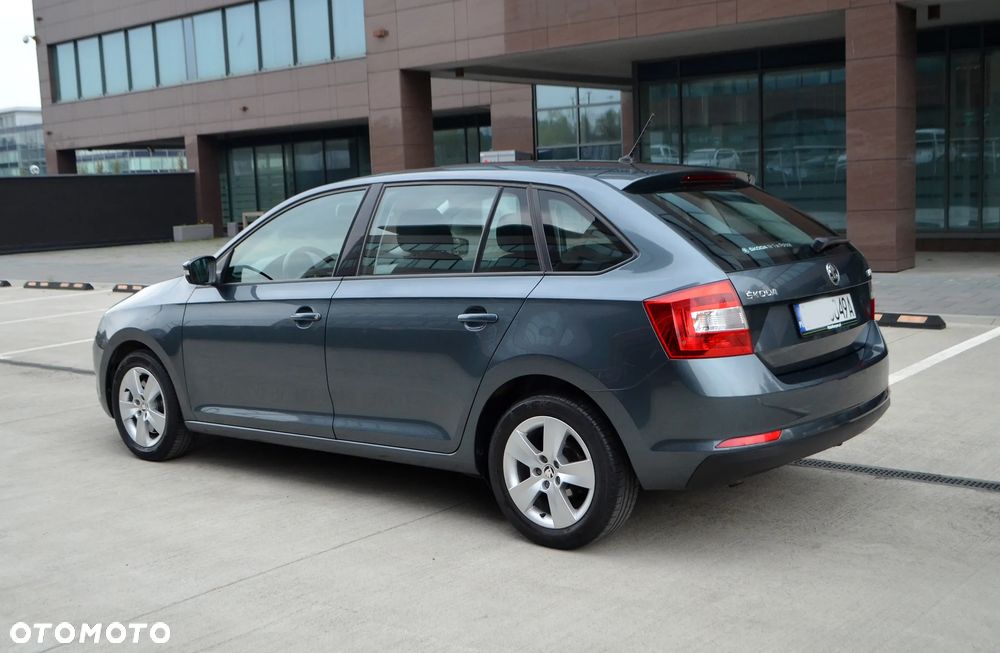 Skoda RAPID Spb 1.2 TSI Ambition - 40