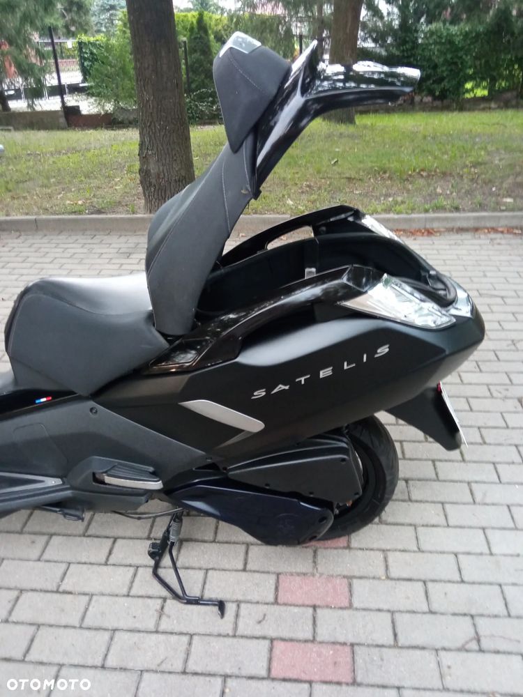 Peugeot Satelis - 15